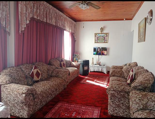 3 BEDROOM FREEHOLD FOR SALE IN BELFORT ESTATE